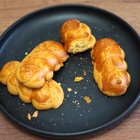 f3f5a0b8-827a-431b-85e0-f6d236e5f637